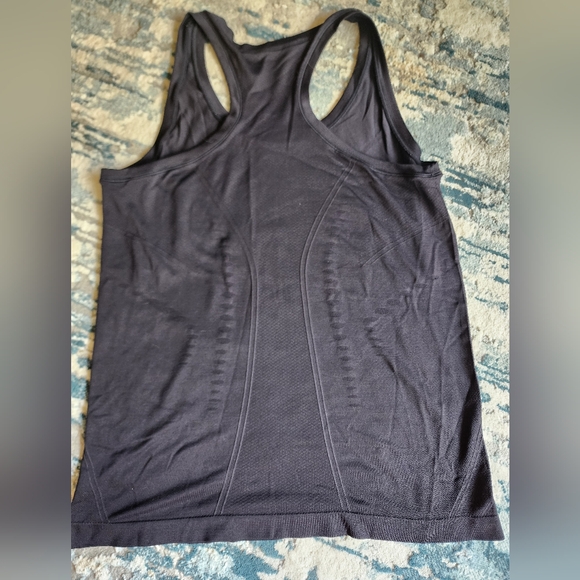 Workout Bundle Leggings & Tank Size M - Picture 6 of 7